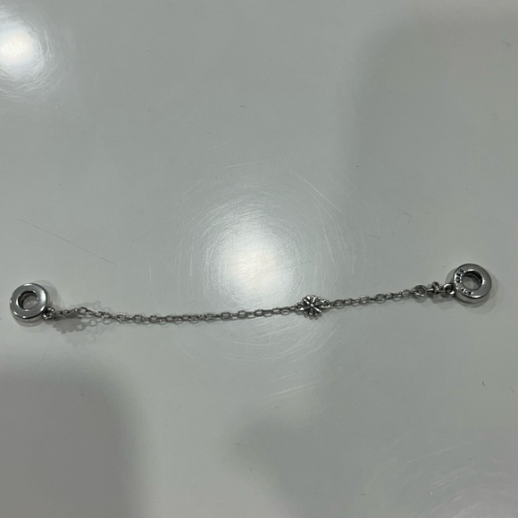 Pandora Daisy Flower Safety Chain Charm - Picture 6 of 6